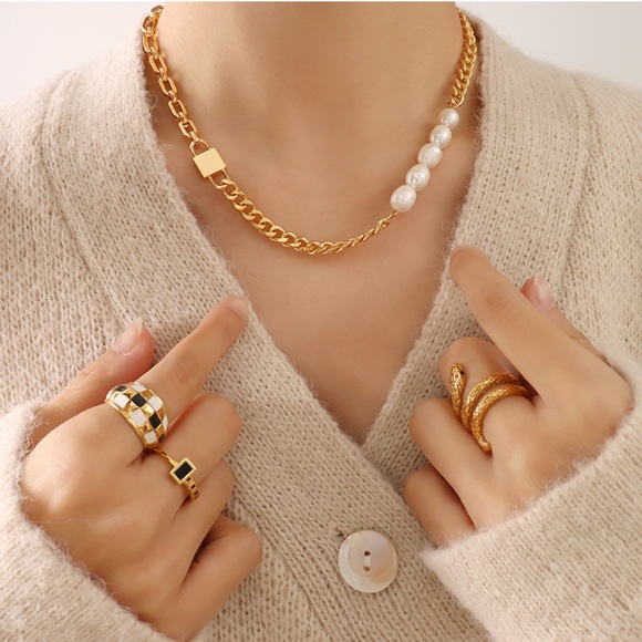 olamiie Jewelry - Natural Pearls, Lock, Curb and Chain 18K Real Gold Plated Necklace